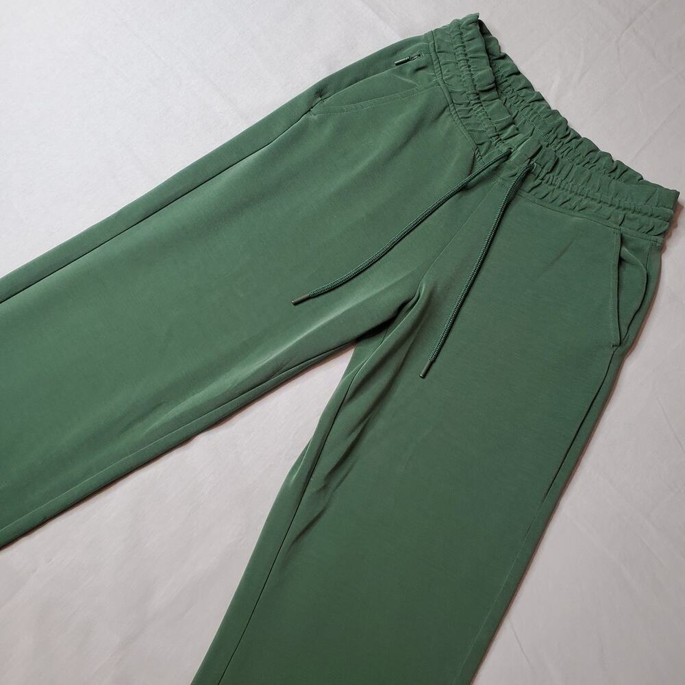 Athleta Womens Size XS Seasoft Mid Rise Straight Crop Pants Green 982929
